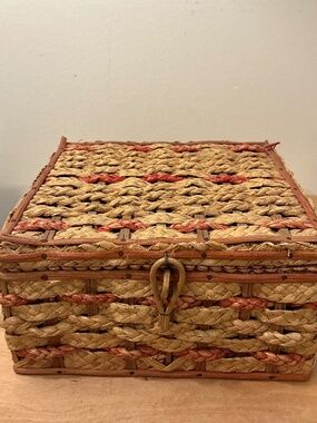 Vintage Wicker Sewing Basket Pink Beige Made in Japan